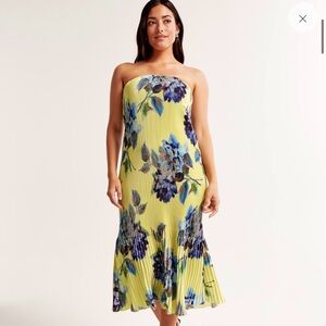 The A&F Giselle Pleat Release Midi Dress in chartreuse floral